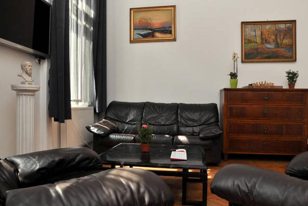 Yolo Hostel Будапешт Номер фото
