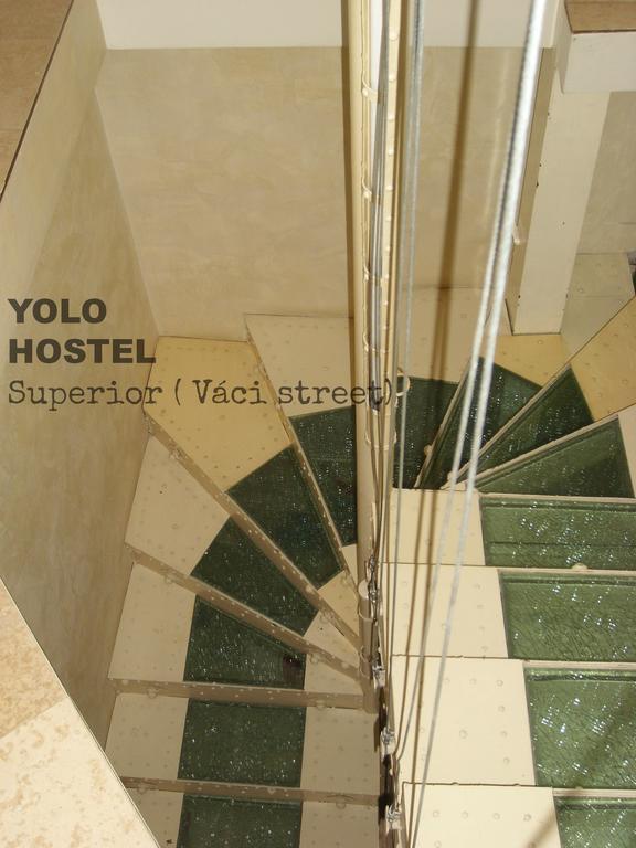 Yolo Hostel Будапешт Экстерьер фото