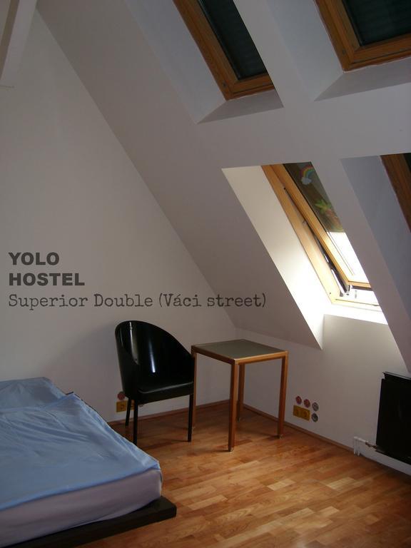 Yolo Hostel Будапешт Экстерьер фото